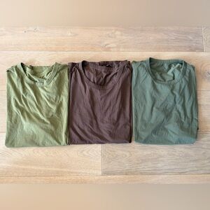 Lululemon classic t-shirt bundle of 3 - estimated XL